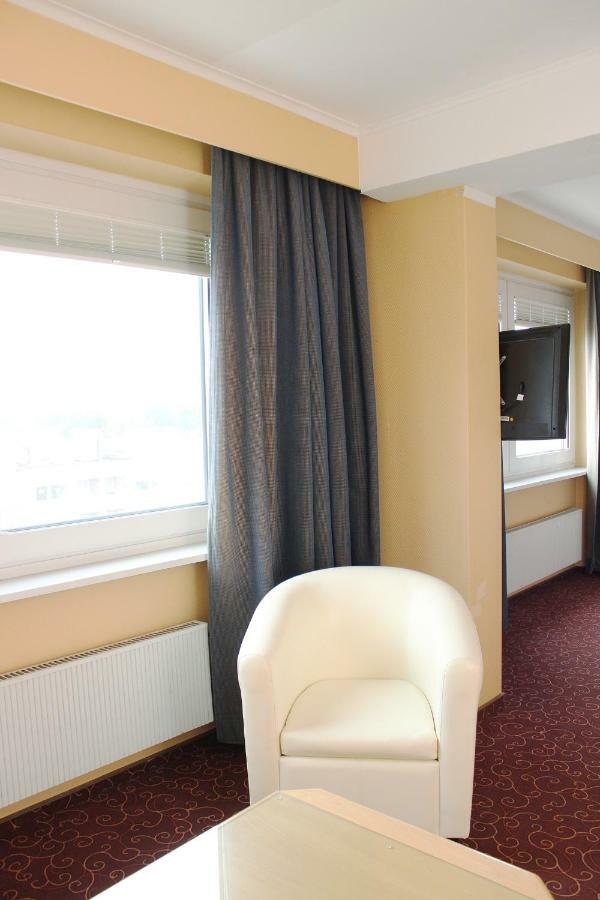 Wiking Hotel Henstedt-Ulzburg Exteriör bild